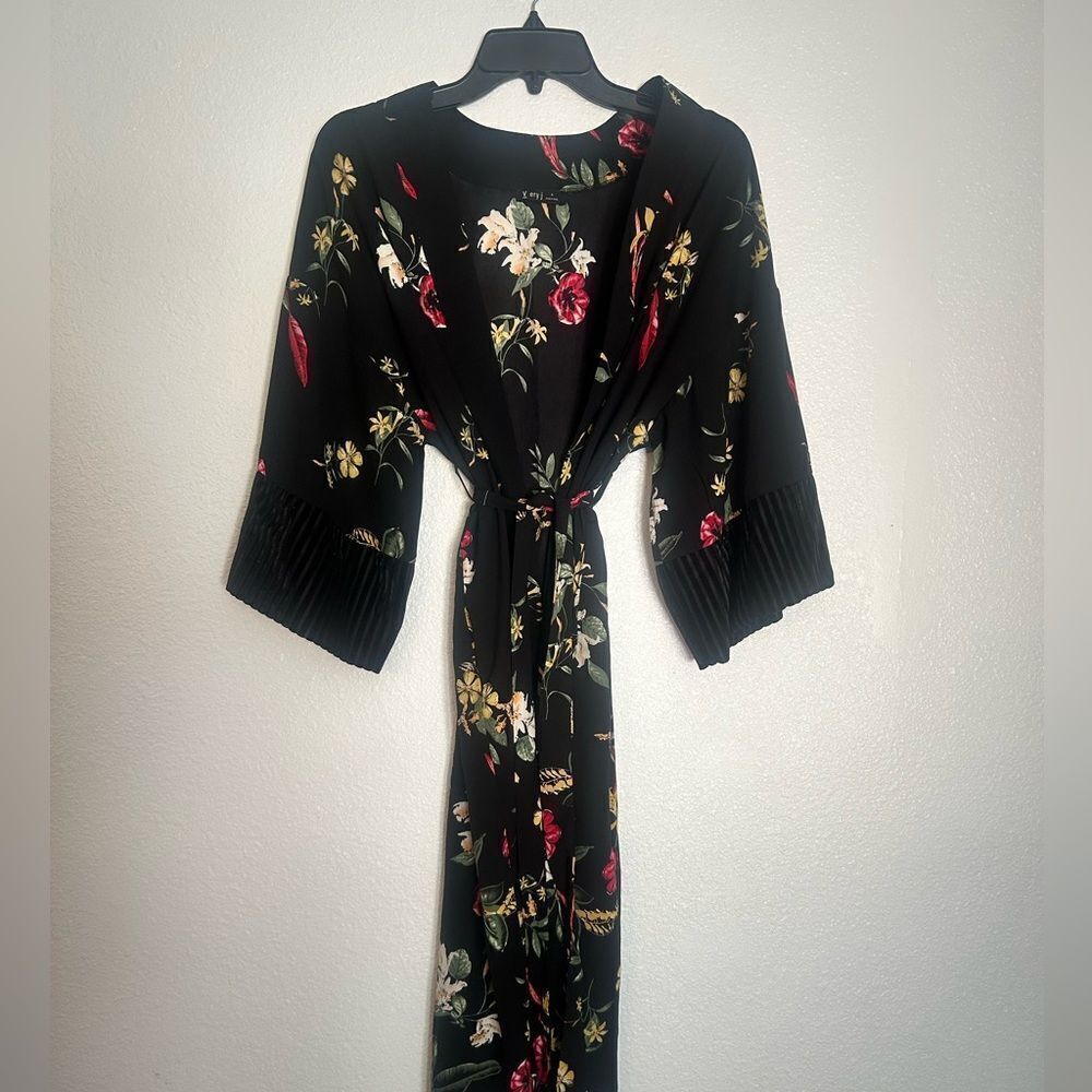 Very J Black and Red Wrap Kimono with Dolman Sleeves
